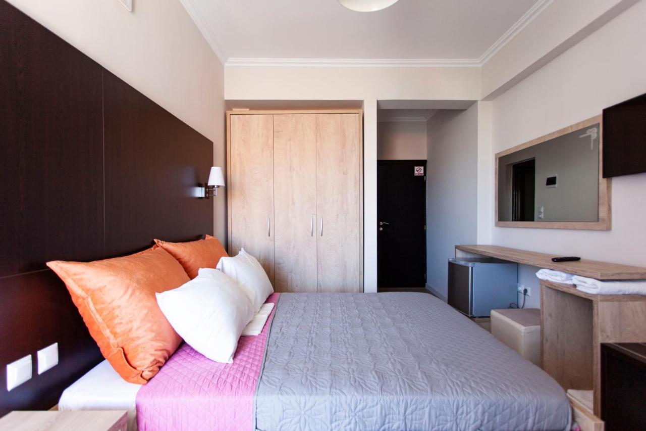 George Hotel Rooms&Suites Himarë Extérieur photo