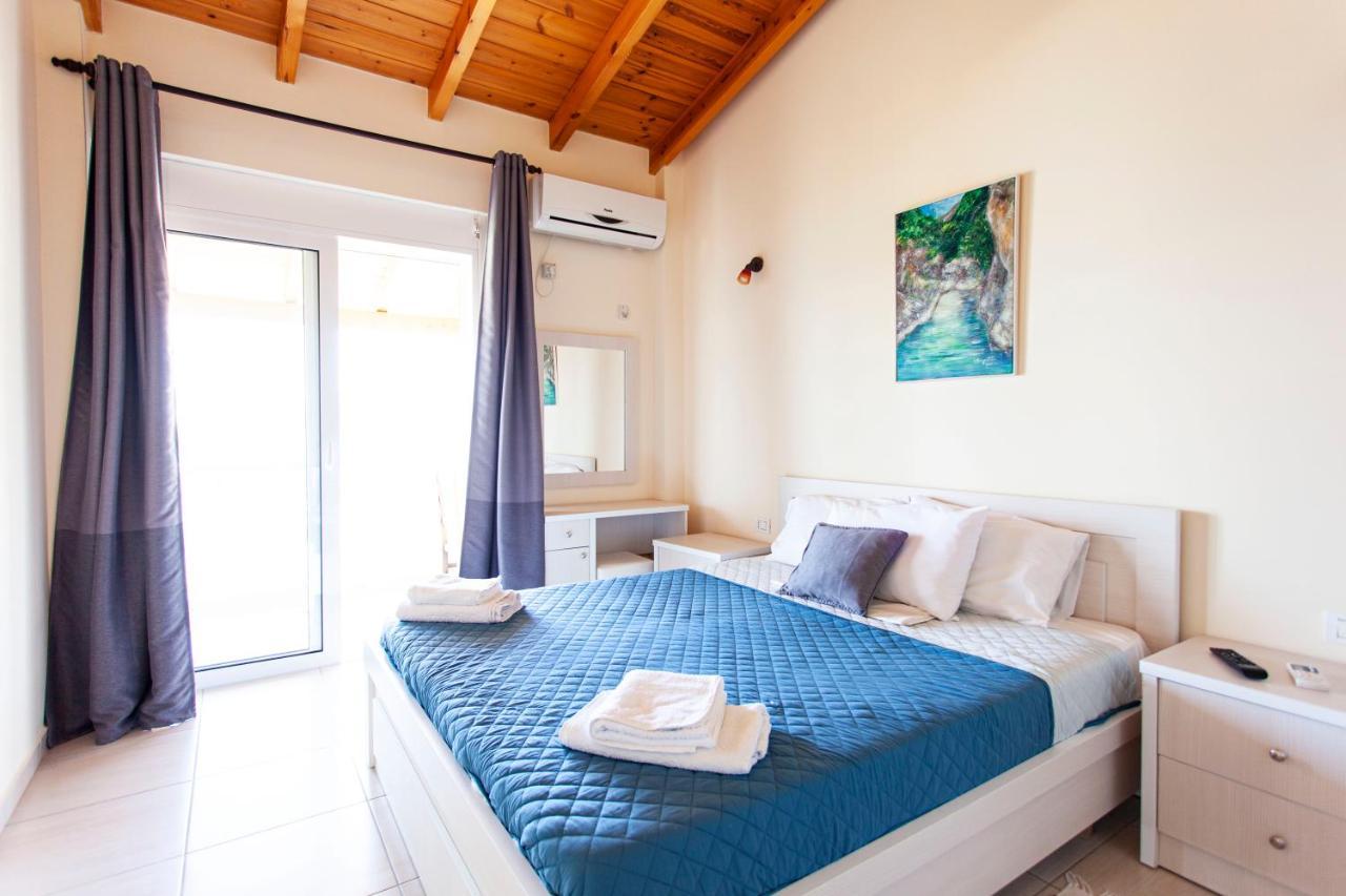 George Hotel Rooms&Suites Himarë Extérieur photo