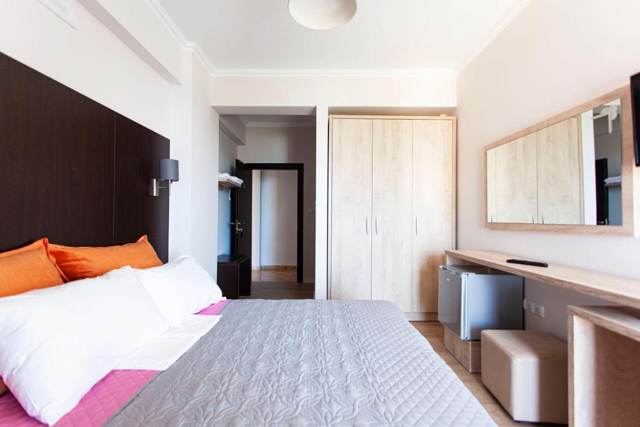 George Hotel Rooms&Suites Himarë Extérieur photo